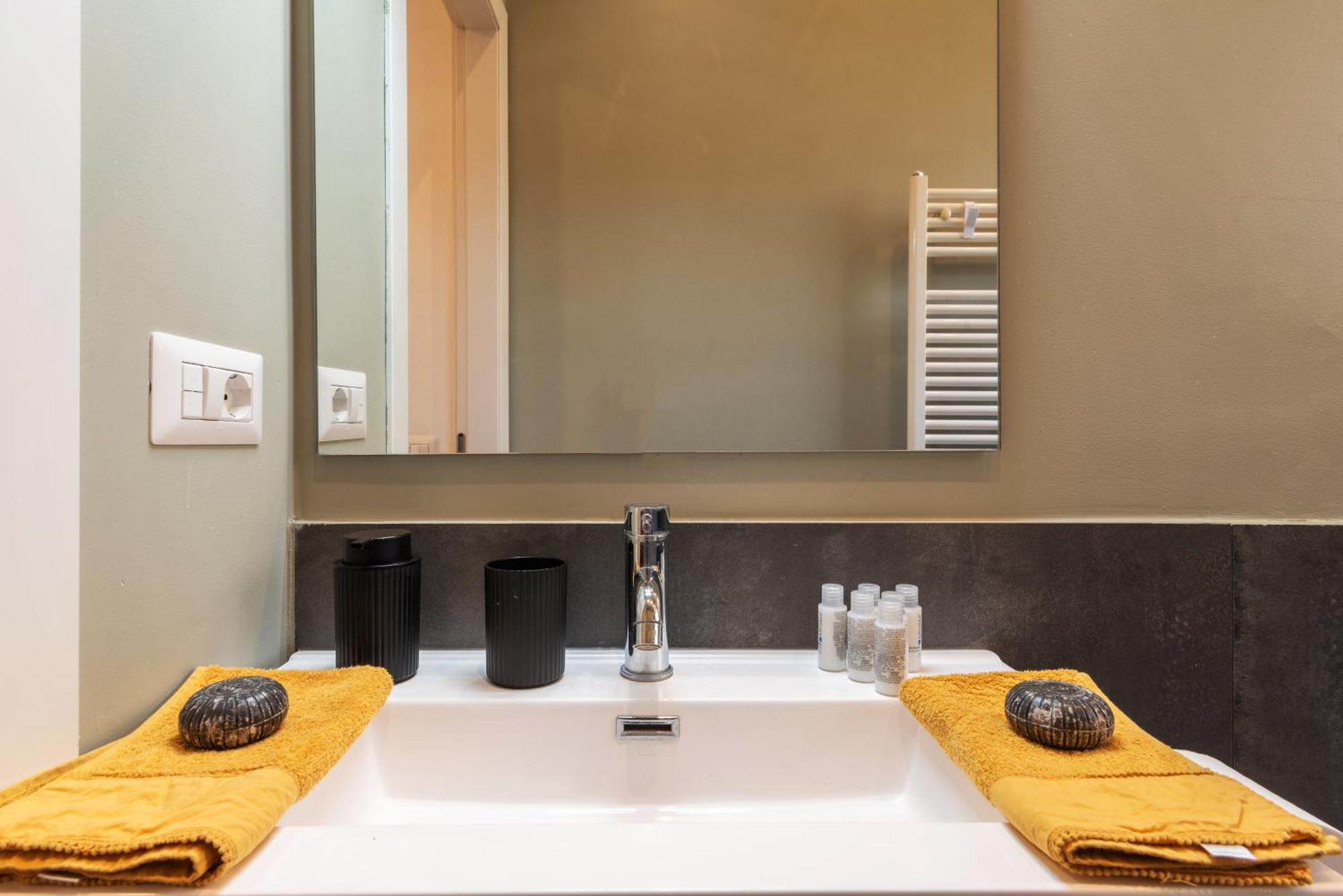 Agostino Flexyrent Apt Ac Milano Esterno foto